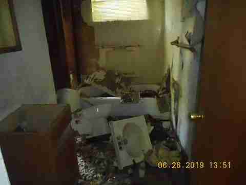 18017 Gilchrist (21)_m.jpg